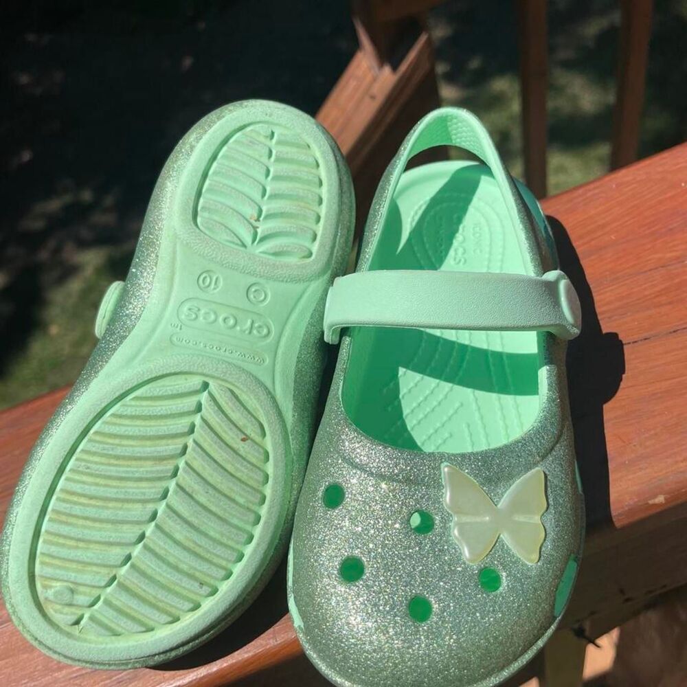Crocs Toddler 10 Green Water shoes Clogs